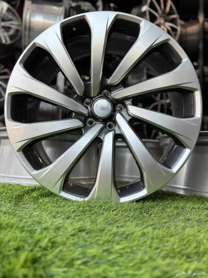 جنوط رنج روفر SV مقاس 23 موديل 2024.2025 أصلية وكالة 0