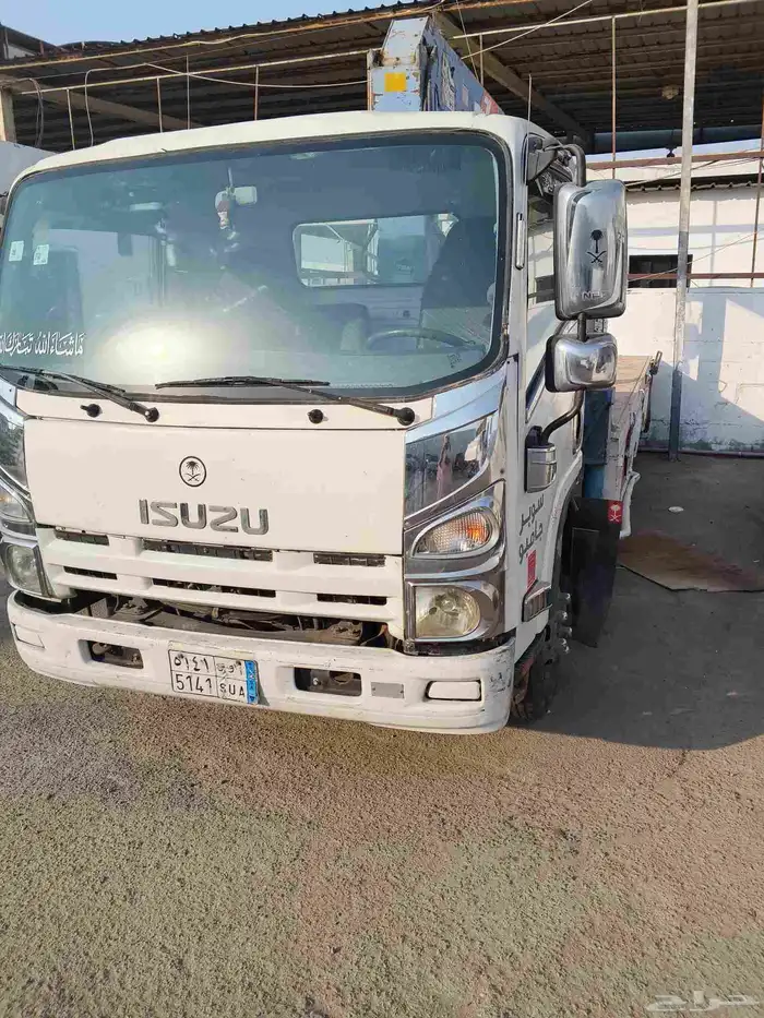 دينا ايسوزو طول 5 م ونش 3 طن 3