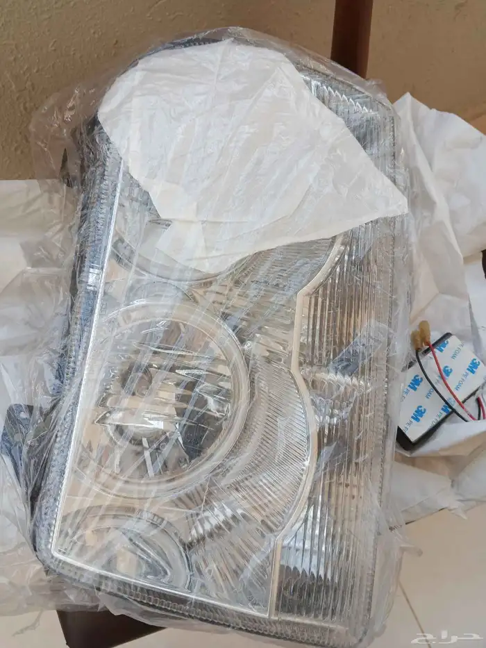 للبيع شمعات أمامي حق كرايسلر 6سلندر 4