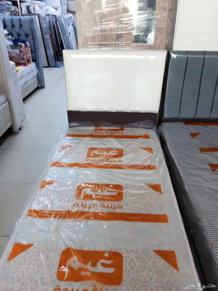 مراتب سراير مفارش اثاث عمال توصيل حسب الطلب 8
