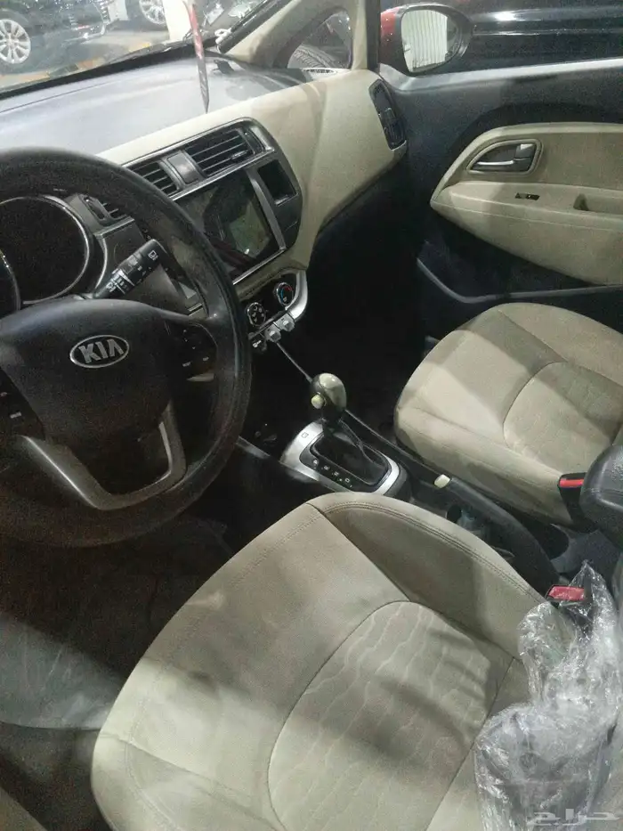 كيا ريو هاتشباك بحالة الوكالة 2