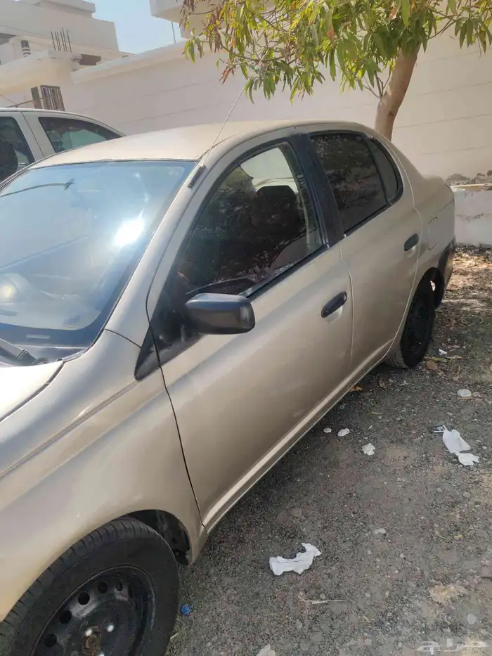 سياره تايوتا ايكو 2005 2