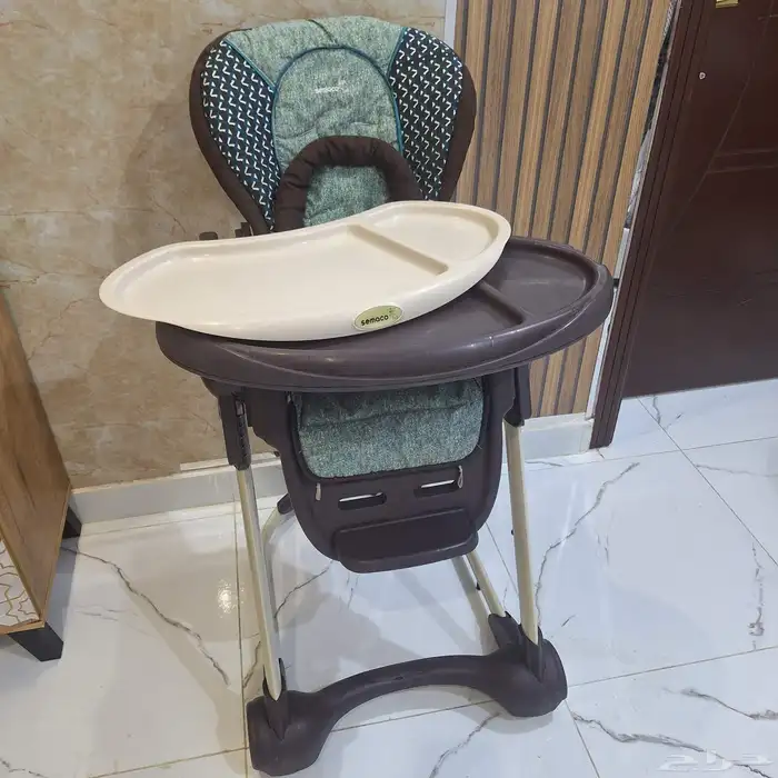 كرسي سيارة للأطفال وكرسي طعام 3