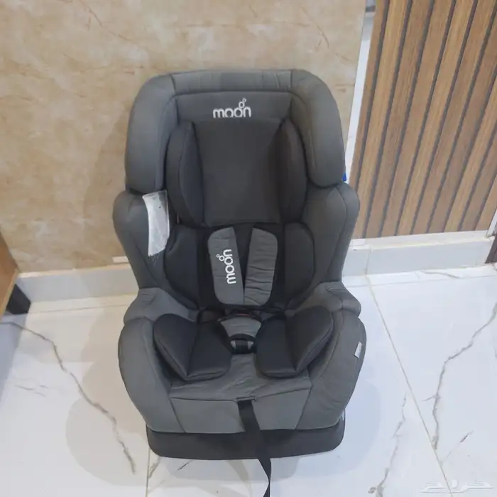 كرسي سيارة للأطفال وكرسي طعام 2