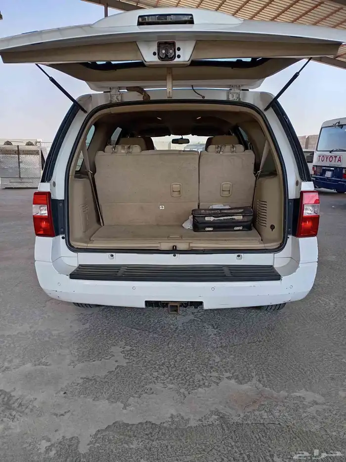 سياره للبيع اكسبيدشن 2011 2