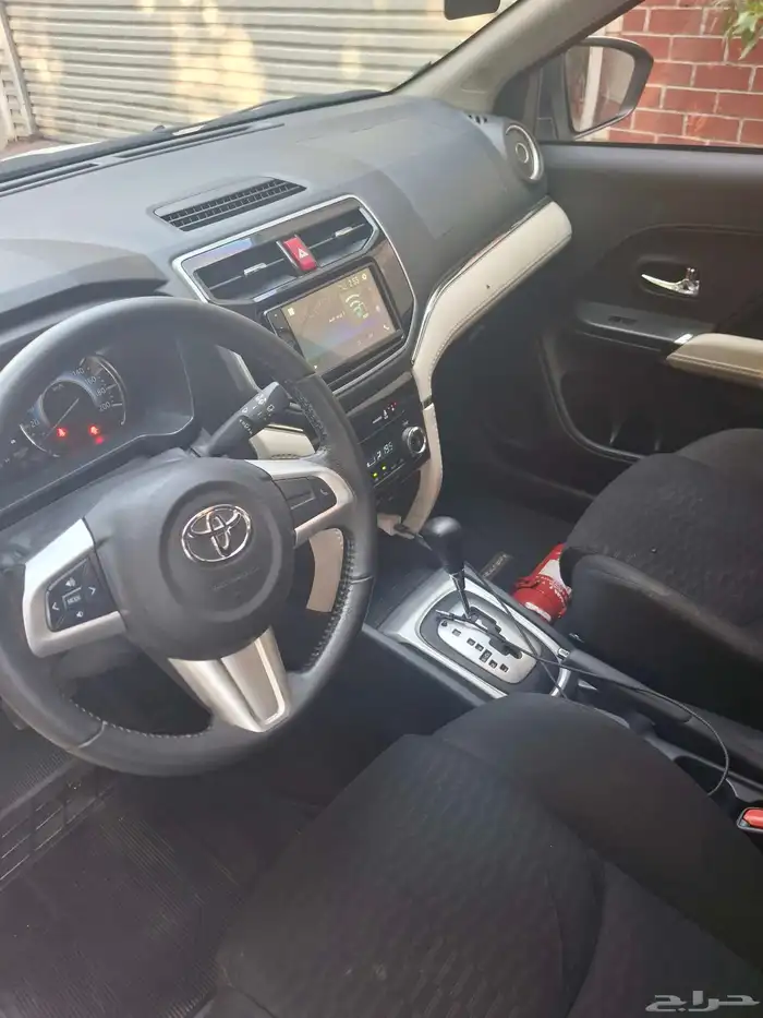تويوتا راش 2023 فل كامل للبيع 8