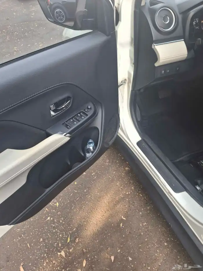 تويوتا راش 2023 فل كامل للبيع 7