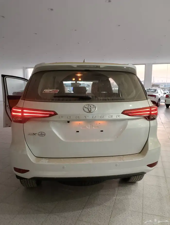 تويوتا فورتشنر 2025بدون دبل-متاح الدبل بنزين او ديزل- 2