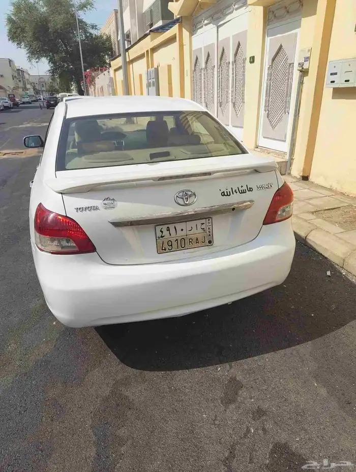 تويوتا يارس 2013 German student 5