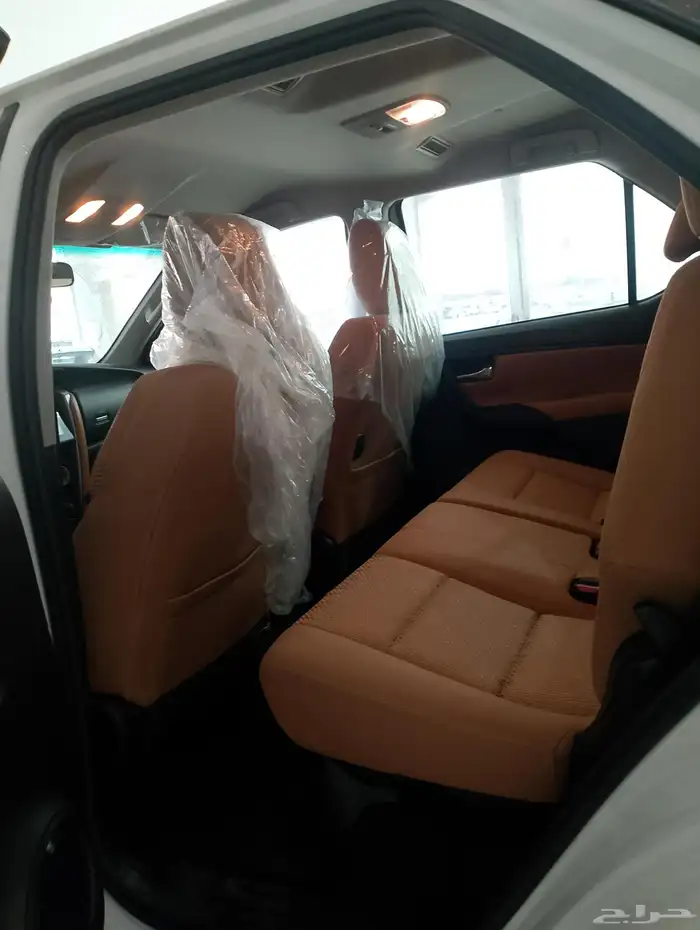 تويوتا فورتشنر 2025بدون دبل-متاح الدبل بنزين او ديزل- 5