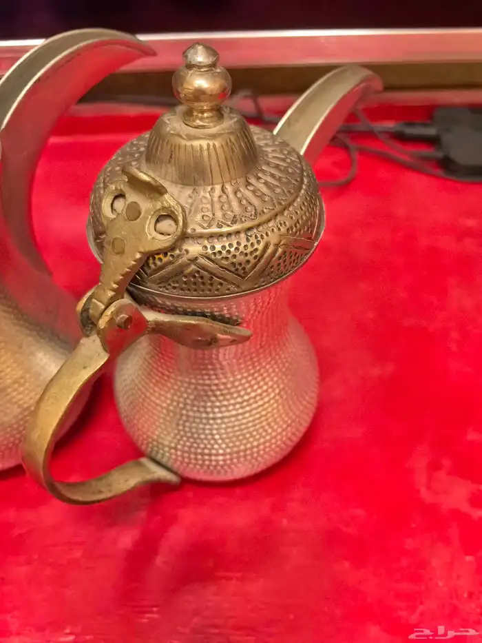 للبيع طقم دلال حب الرمان عددها 5 دلال متسلسلة 5