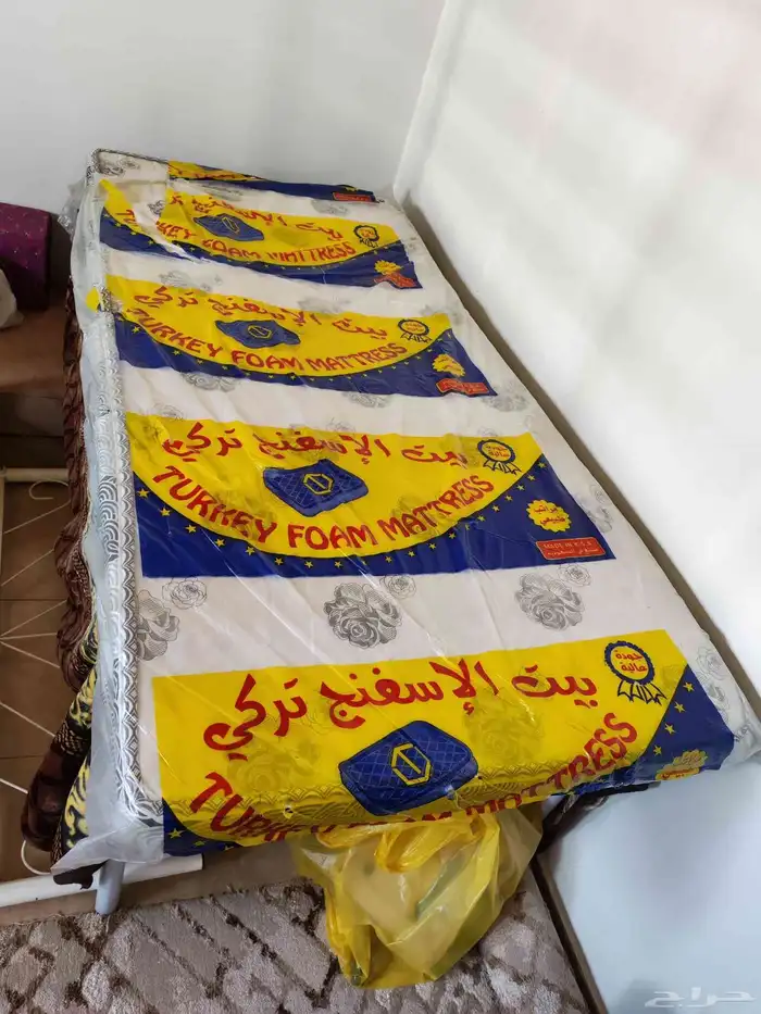 A brand new single bed mattress 0