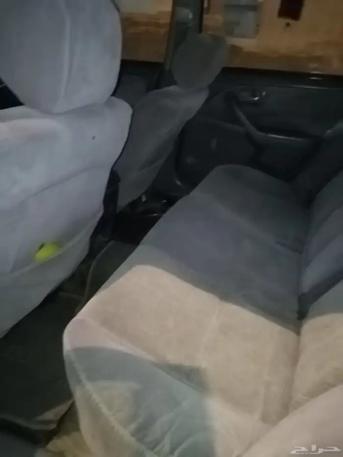 للبيع كامري موديل 200 مفحوص مجدد لون ابيض قير عادي مكيف بار. 3