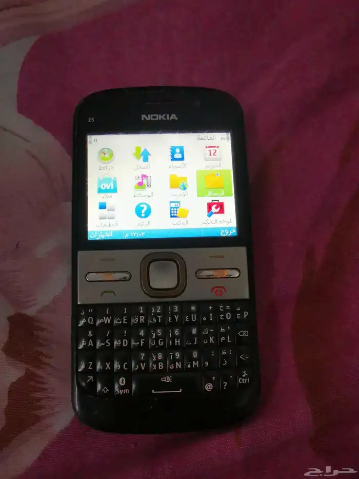 نوكيا E5كوري أصلي بحاله ممتازه 1