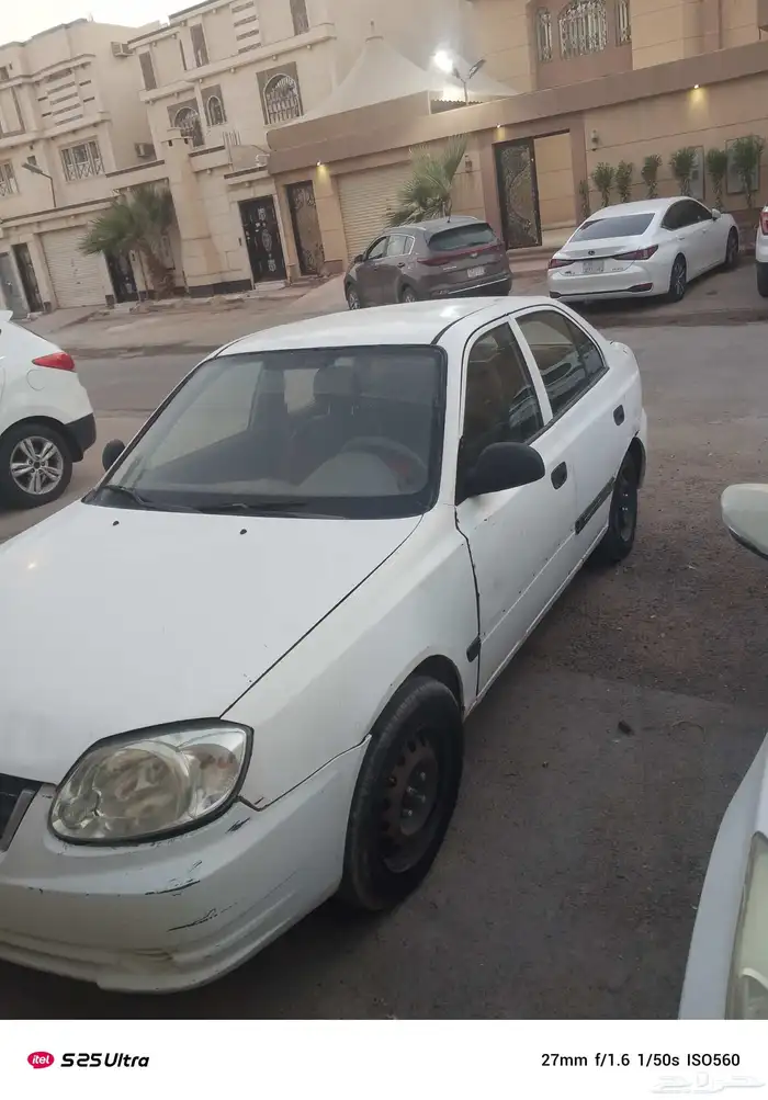 سياره للبيع اكسنت موديل 2004 الستمار ه علي 1000 وتبقى بفحص 3