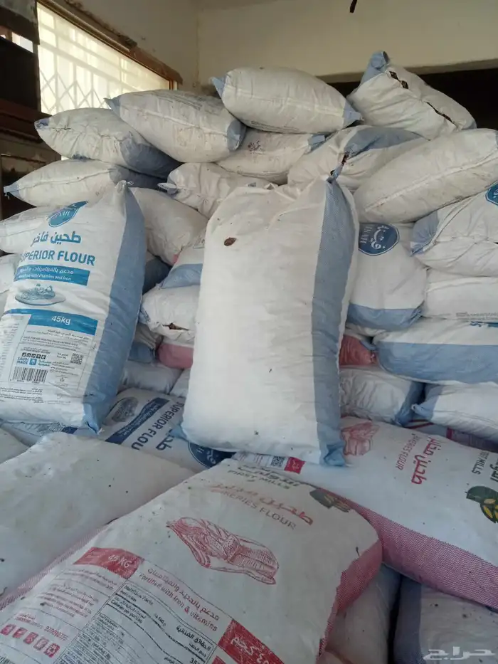 تمر علف اغنام والجمل وبقر موجود في رهاط 5