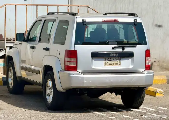 جيب ليبرتى 2012 9