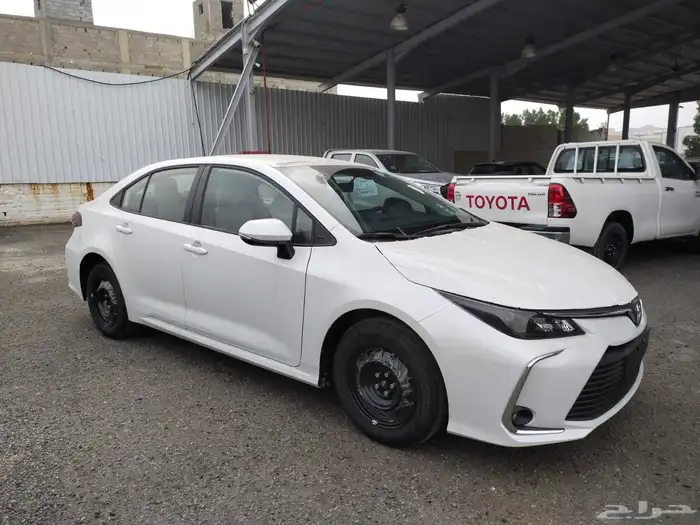 تويوتا كورولا موديل 2025 ستاندر المحرك 2000 5