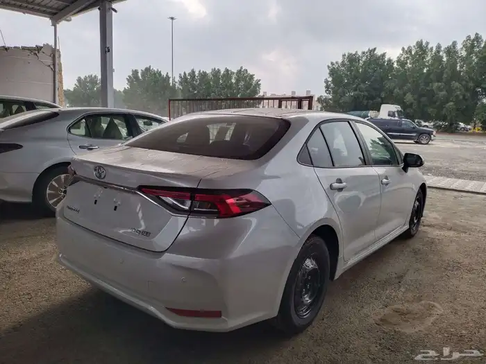 تويوتا كورولا موديل 2025 ستاندر المحرك 2000 1