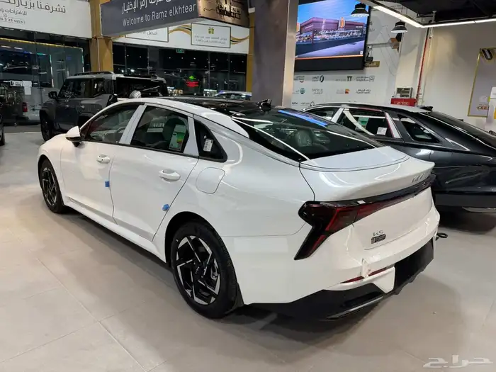 كيا K5 نص فل GLS الأهلية شنطة كهرب 2026 3