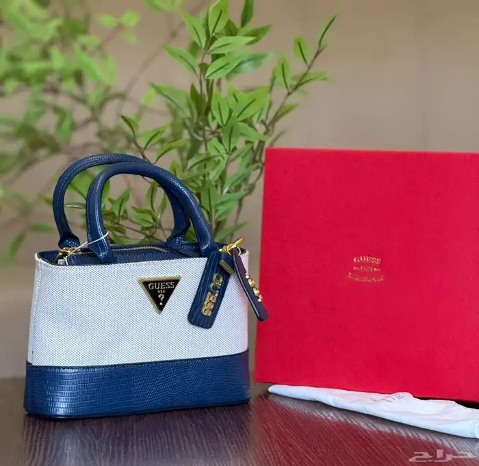 يتوفر جميع انوع الشنط الماركه توصيل فوري جده ورياض 6