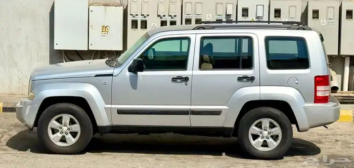 جيب ليبرتى 2012 4