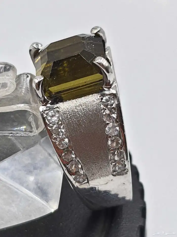 خاتم تورمالين سيرلانكي اخضر بشهادة 5