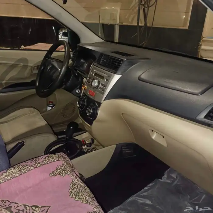 تايوتا افانزا 2015 5