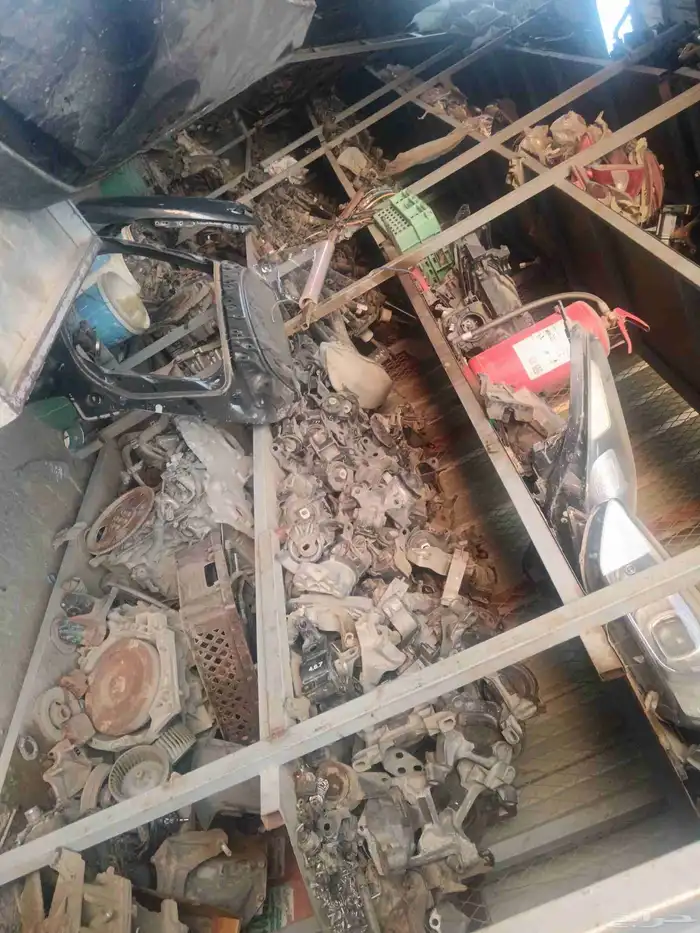 قطع غيار السيارات مستعمله نضيفه 2