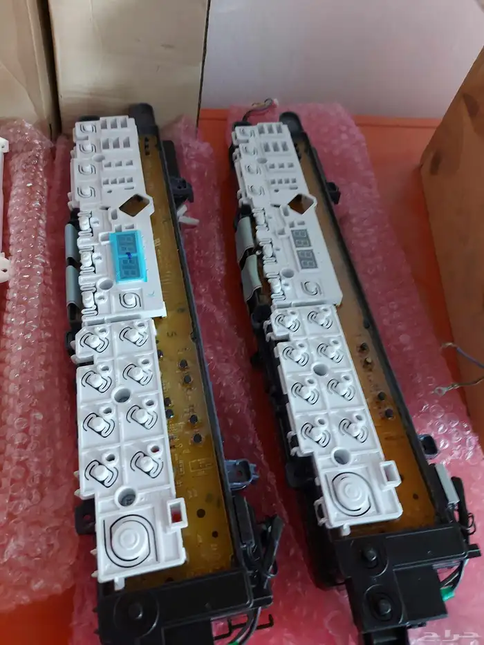 عدة ورش واجهزة وقطع غيار للبيع 21