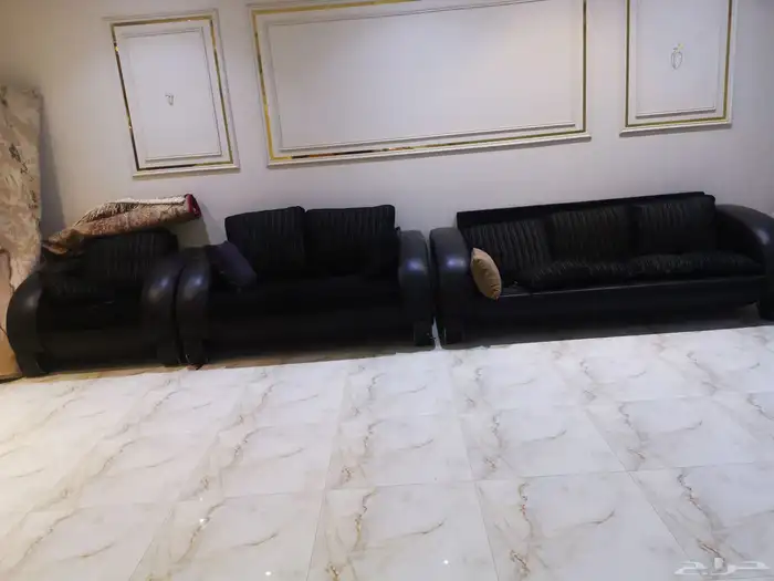 كنب خمس قطع وطاوله طعام 8كراسي 2