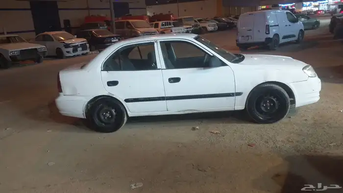 سياره للبيع اكسنت موديل 2004 الستمار ه علي 1000 وتبقى بفحص 4