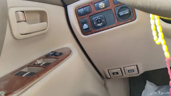 لاندكروزر 2001 9