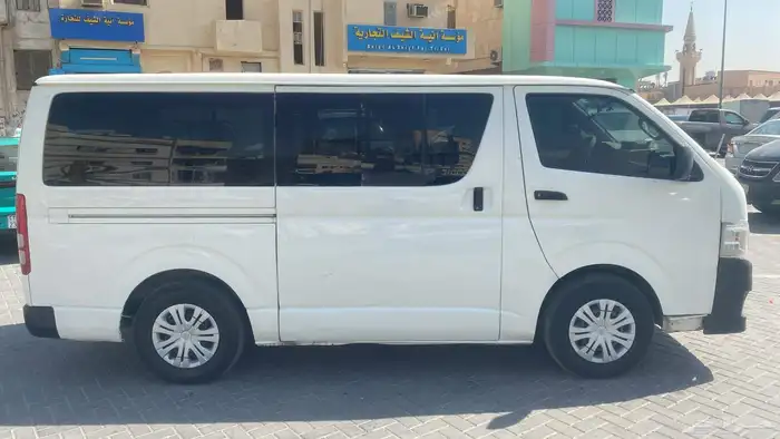 تويوتا هايس موديل 2011 3