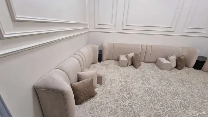 كنب الهبه تفصيل وجاهز يوجد تنجيدلجميع انواع الكنب يوجد تقسيط 21