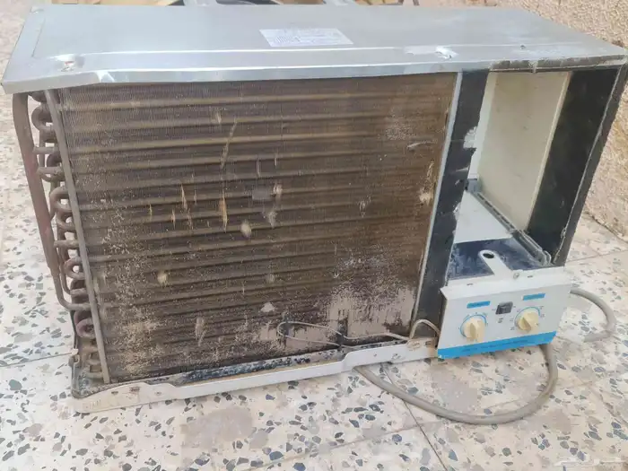 متوفر للبيع ثلاث مكيفات شباك مستعملة نظيفة 8