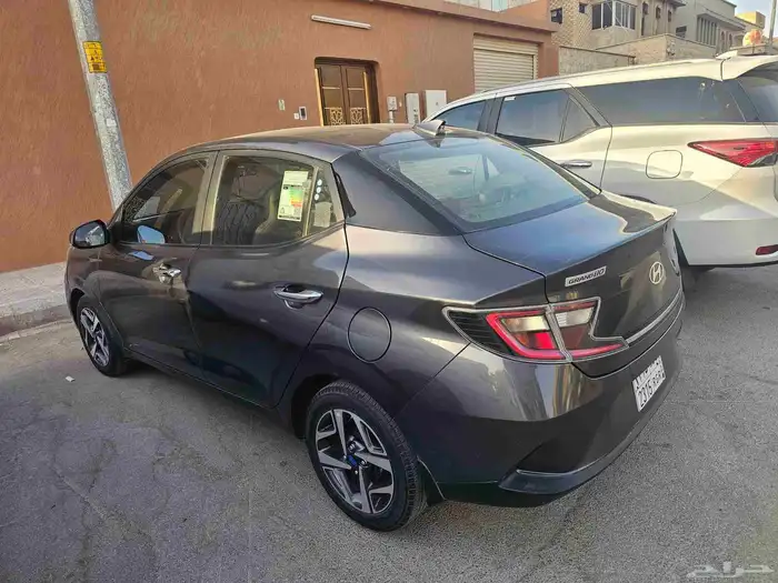 هيونداي i10 2024 4