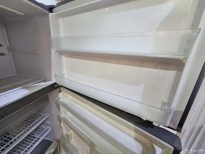 للبيع ثلاجة هيتاشي HITACHI 1