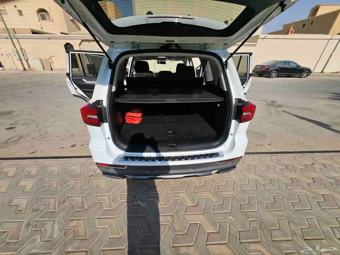 سياره MG RX8 ابيض ماشي 17800 كيلو فقط 3