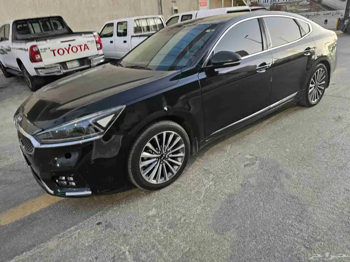 للبيع كيا كادينزا 2017 ممشى 345 حد 33 0