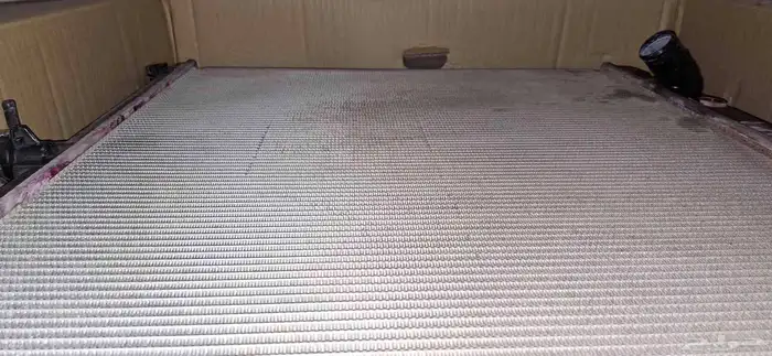 رديتر جيب لاندكروزر 2015 0