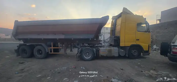 3سيارات فولفو للبيع 2006 جير عادي ماكينة 420 مره نظيفه 9