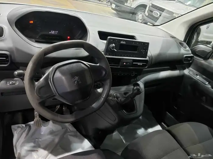 بيجو بارتنر 2022 11