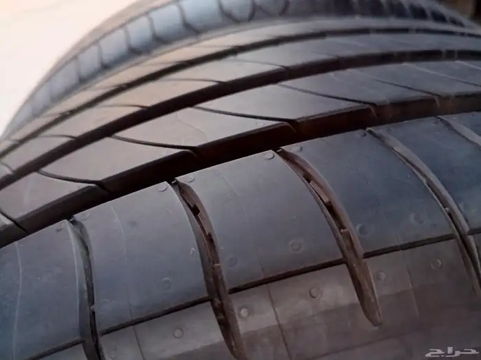 235 45 19 طقم كفرات مشلان 4