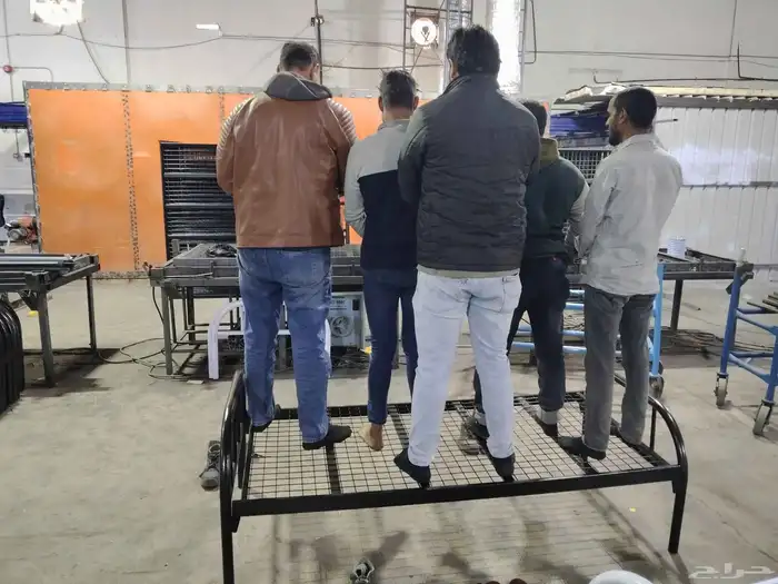 يوجد لدينا سراير عمال جميع انواع المفروشات جمله وتجزئه 0