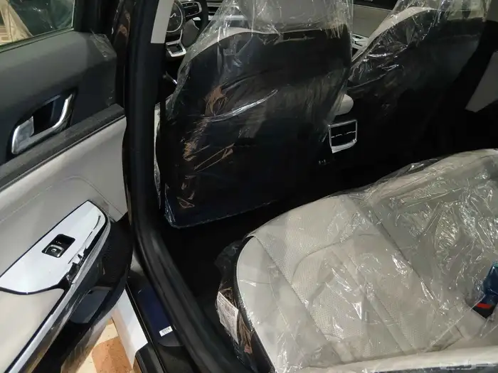 كيا K5 نص فل GLS الأهلية شنطة كهرب 2026 13