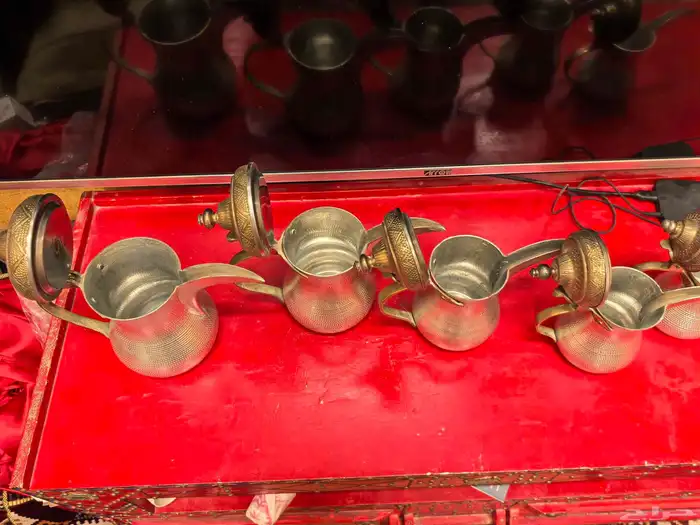 للبيع طقم دلال حب الرمان عددها 5 دلال متسلسلة 8