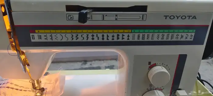 مكينة خياطة و تطريز ماركة تايوتا ياباني شبه جديدة 2