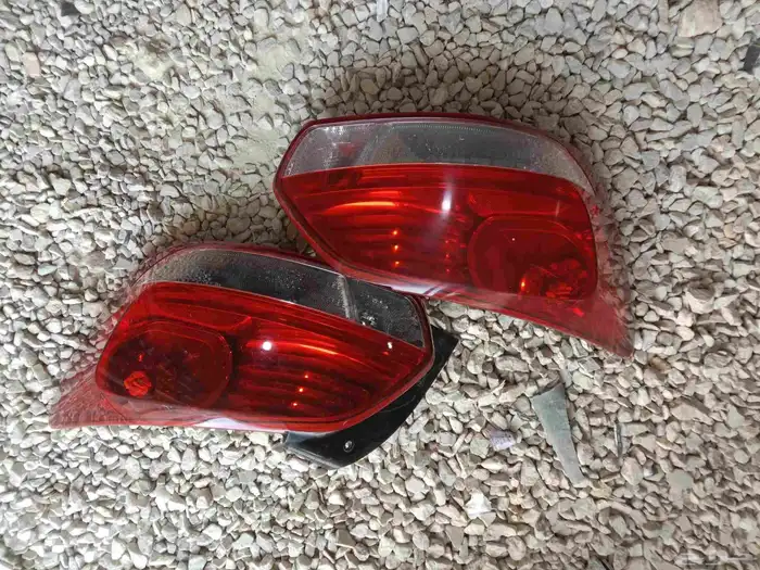 يوجد لدينا اسطبات وشمعات كيا بيجاس وكالة مستخدم 0