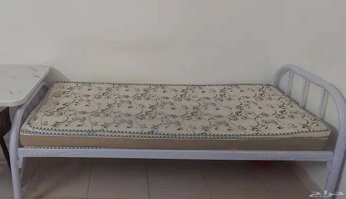 ترابيزه .كرسي.دولاب 0